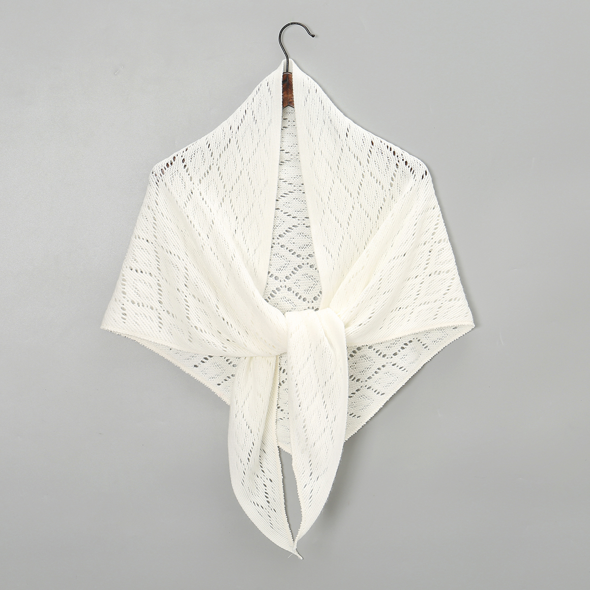Triangle Shape Striped hollow  - đánh giá và giá Shawl Wrap Winter